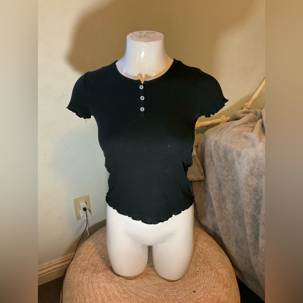 Art Class Black button t shirt -Large(10/12)